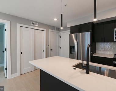 6604 Ridge Avenue - Photo Thumbnail 4