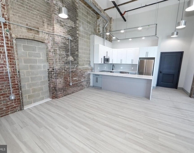 1810 E Venango Street - Photo Thumbnail 2
