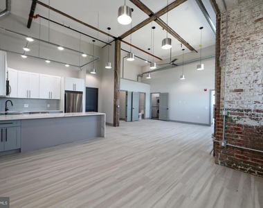 1810 E Venango Street - Photo Thumbnail 3