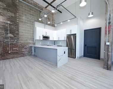 1810 E Venango Street - Photo Thumbnail 7