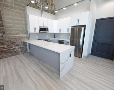 1810 E Venango Street - Photo Thumbnail 5