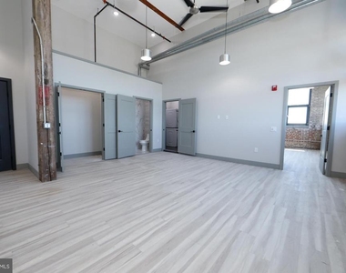 1810 E Venango Street - Photo Thumbnail 8