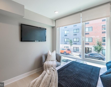 6604 Ridge Avenue - Photo Thumbnail 8