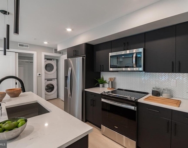 6604 Ridge Avenue - Photo Thumbnail 3