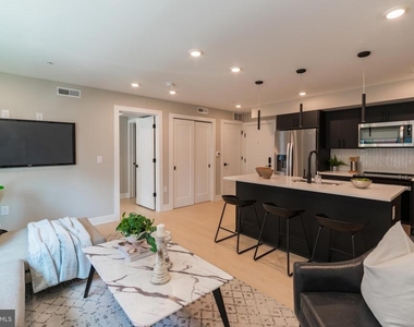 6604 Ridge Avenue - Photo Thumbnail 2