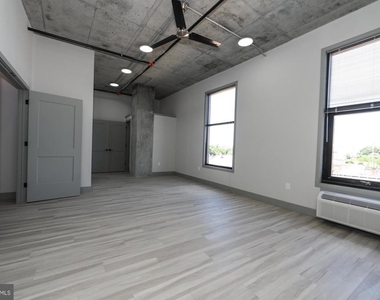 1810 E Venango Street - Photo Thumbnail 13