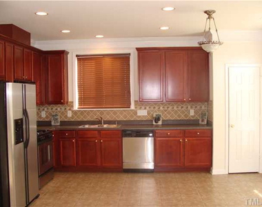 2007 Remington Oaks Circle - Photo Thumbnail 3