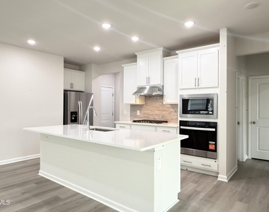 1008 Saint Lawrence Drive - Photo Thumbnail 1