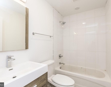 1431 Brown Street - Photo Thumbnail 4