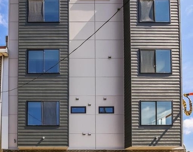 1431 Brown Street - Photo Thumbnail 8