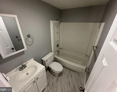 2110-12 South Street - Photo Thumbnail 19