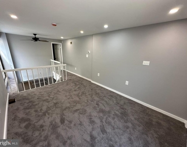 2110-12 South Street - Photo Thumbnail 12