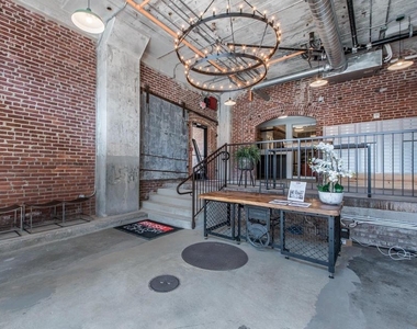 1201 Jackson Street - Photo Thumbnail 16