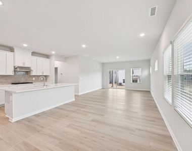 1041 Saint Lawrence Drive - Photo Thumbnail 2
