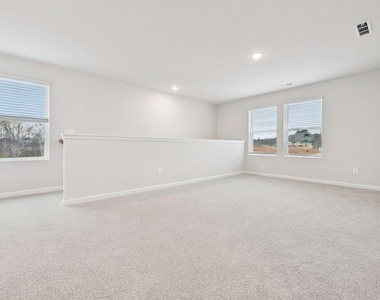 1041 Saint Lawrence Drive - Photo Thumbnail 10