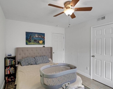 406 Pierce Street - Photo Thumbnail 9