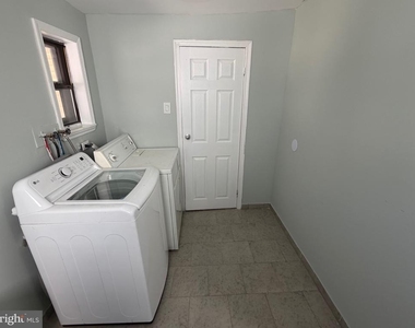 4526 E Stiles Street - Photo Thumbnail 10