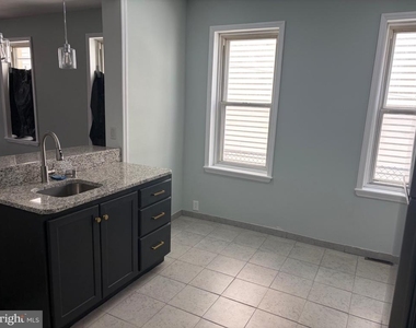 4526 E Stiles Street - Photo Thumbnail 1