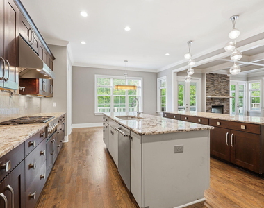 412 Parkman Grant Drive - Photo Thumbnail 16