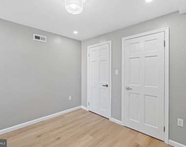 1203 Moore Street - Photo Thumbnail 25