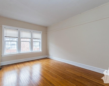 630-38 W Arlington Pl - Photo Thumbnail 2