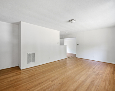 139 Windsor Circle - Photo Thumbnail 11