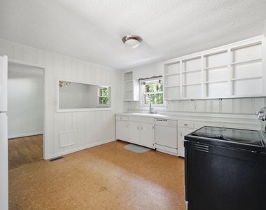 139 Windsor Circle - Photo Thumbnail 5