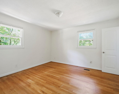 139 Windsor Circle - Photo Thumbnail 15