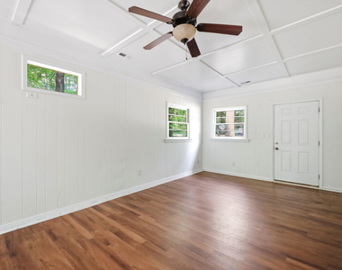 139 Windsor Circle - Photo Thumbnail 8