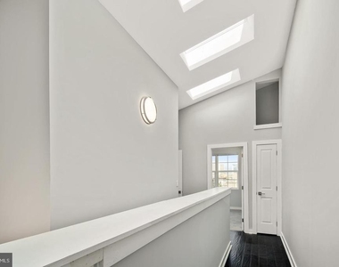 17 S 44th Street - Photo Thumbnail 13