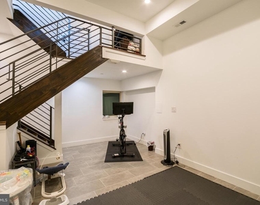 1343 S Garnet Street - Photo Thumbnail 5