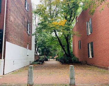 323 Pine Street - Photo Thumbnail 31