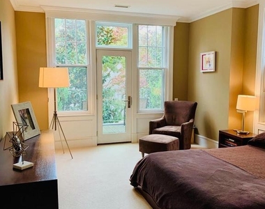 323 Pine Street - Photo Thumbnail 12