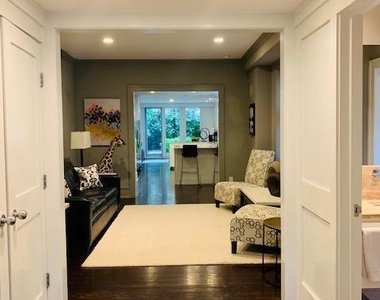 323 Pine Street - Photo Thumbnail 5