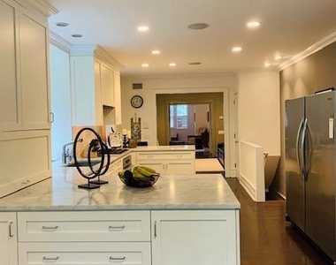 323 Pine Street - Photo Thumbnail 1