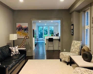 323 Pine Street - Photo Thumbnail 7
