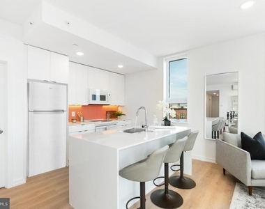 1141 N Front Street - Photo Thumbnail 11