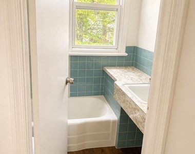 120 Overhill Avenue - Photo Thumbnail 26