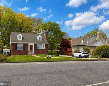 120 Overhill Avenue - Photo Thumbnail 1