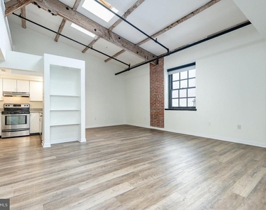 303 Vine Street - Photo Thumbnail 1