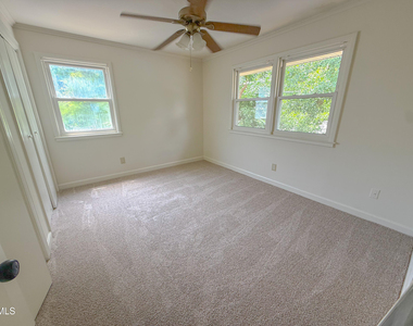 705 Daniels Street - Photo Thumbnail 5