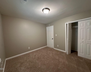 1113 Upchurch Street - Photo Thumbnail 8