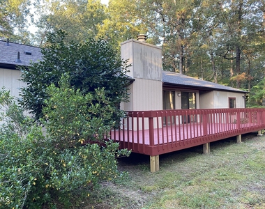 209 Hunter Hill Road - Photo Thumbnail 10