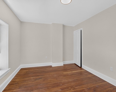 6347 Mccallum Street - Photo Thumbnail 12