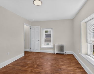 6347 Mccallum Street - Photo Thumbnail 13