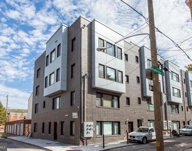 2553 Montrose Street - Photo Thumbnail 21