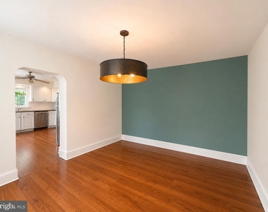 605 Naomi Street - Photo Thumbnail 3