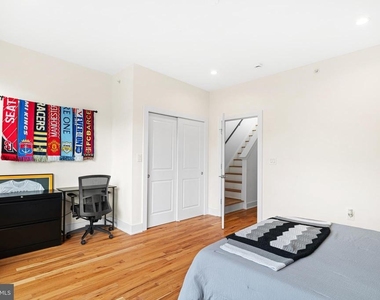 1215 N 5th Street - Photo Thumbnail 17