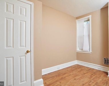 6123 Upland Street - Photo Thumbnail 3
