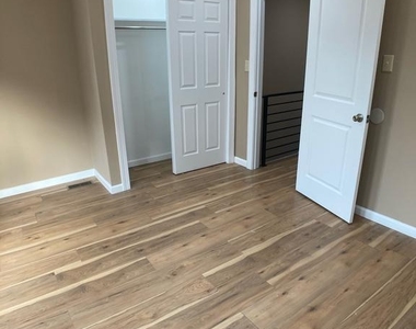 5166 Funston Street - Photo Thumbnail 15